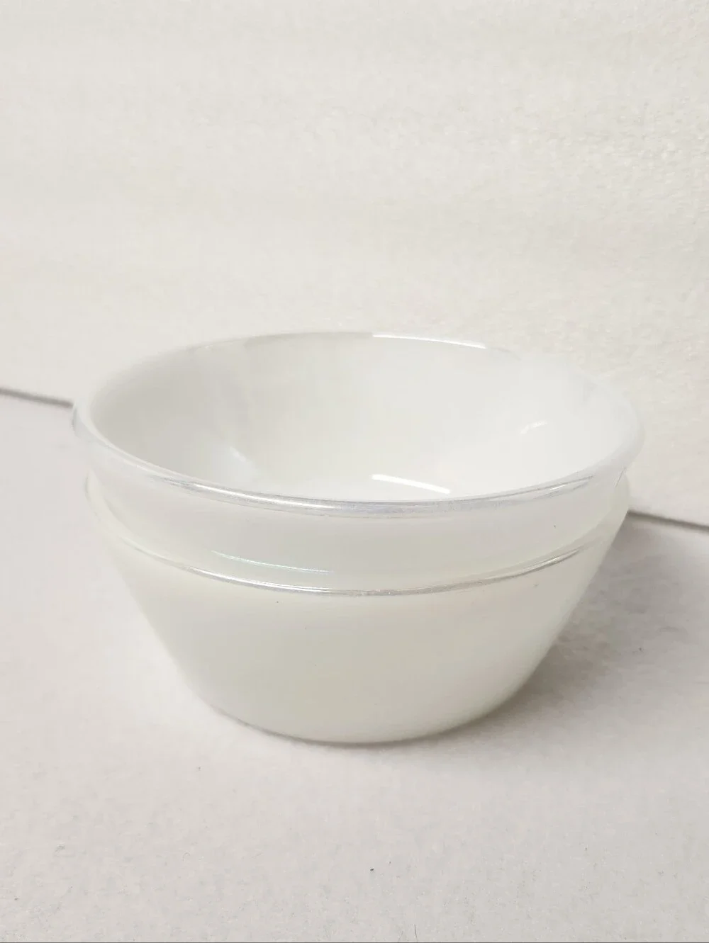 Federal Glass Moonglow Iridescent Pearl White Set of 2 Dessert Bowls Vintage MCM - Picture 2 of 11